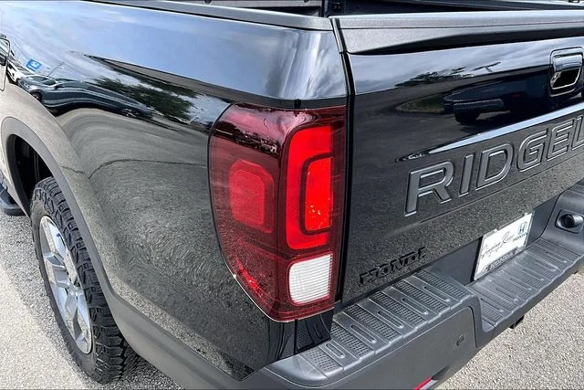 2025 Honda Ridgeline TrailSport - Photo 14