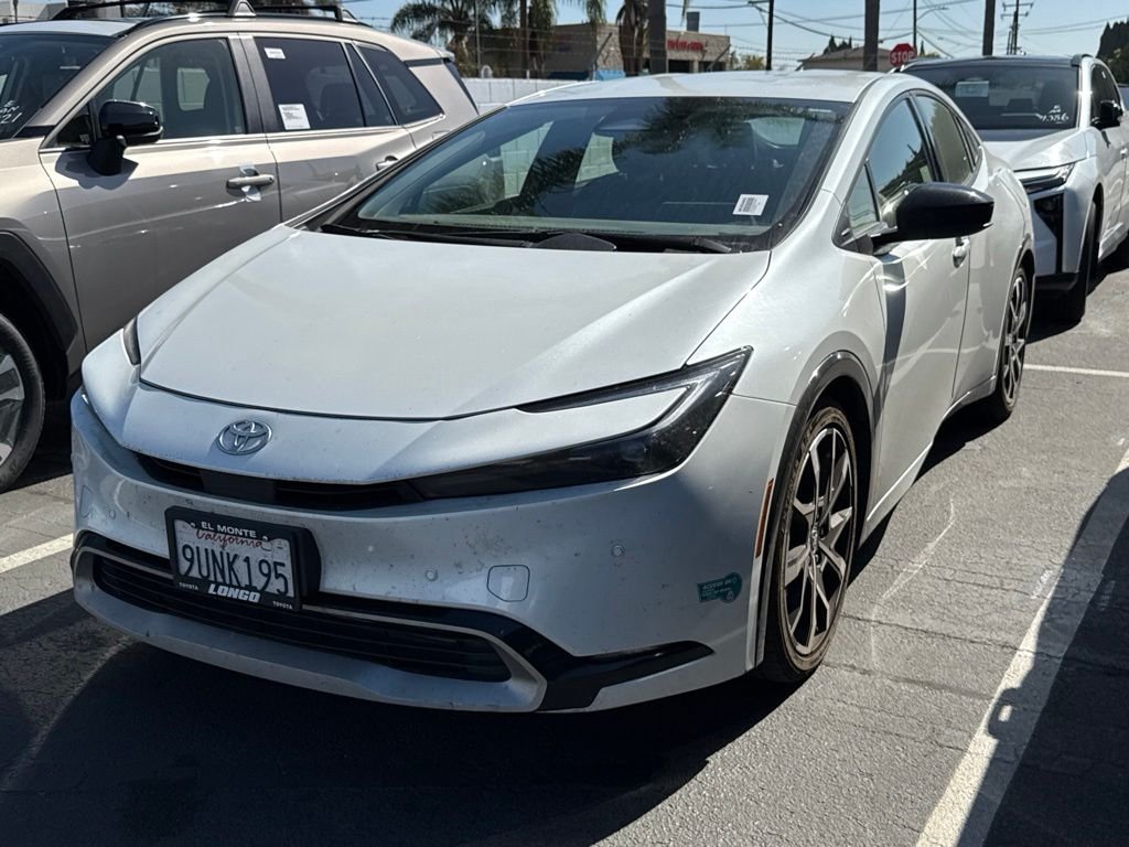 Used 2025 Beige Toyota XSE image 3