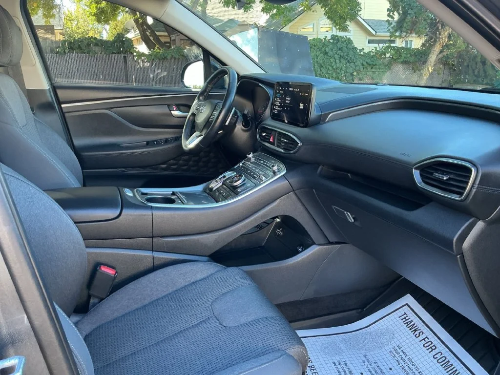 Used 2023 Gray Hyundai SEL image 31