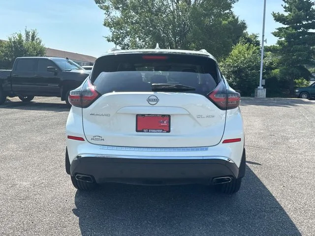 Used 2023 White Nissan SL image 6