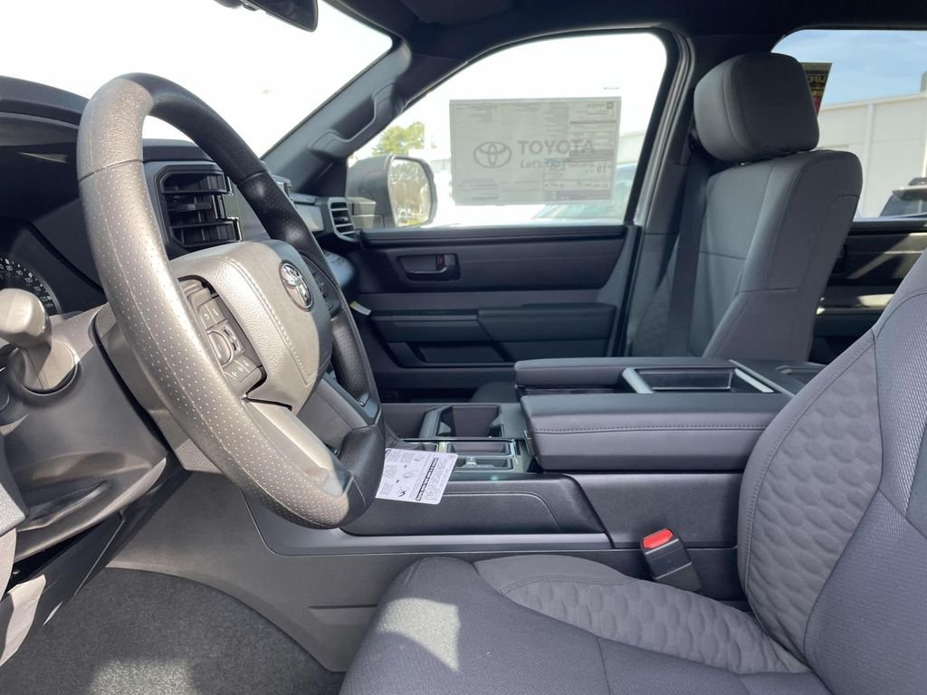 2025 Toyota Tundra SR5 - Photo 25