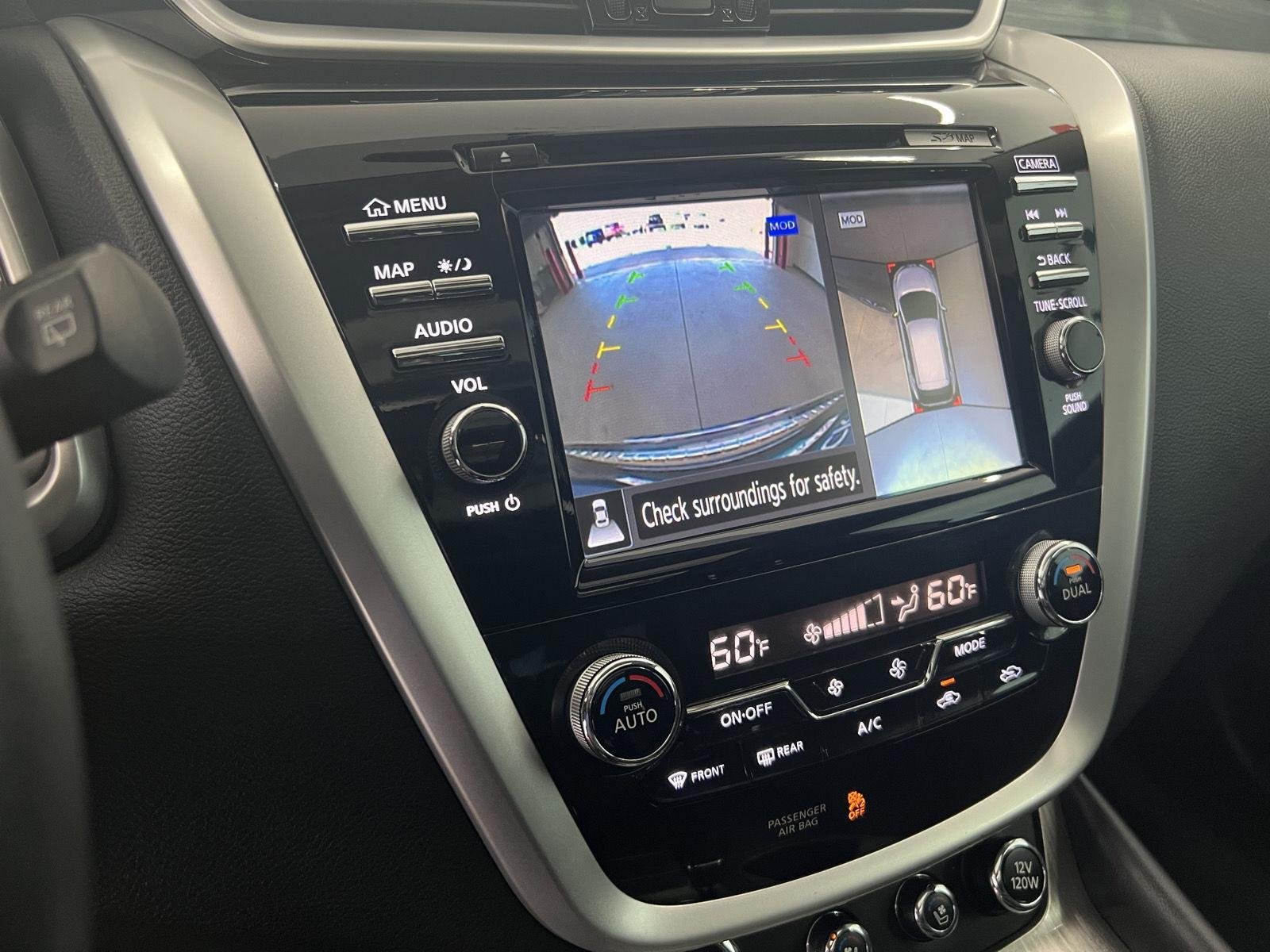 Used 2015 Magnetic Black Metallic Nissan Platinum image 17