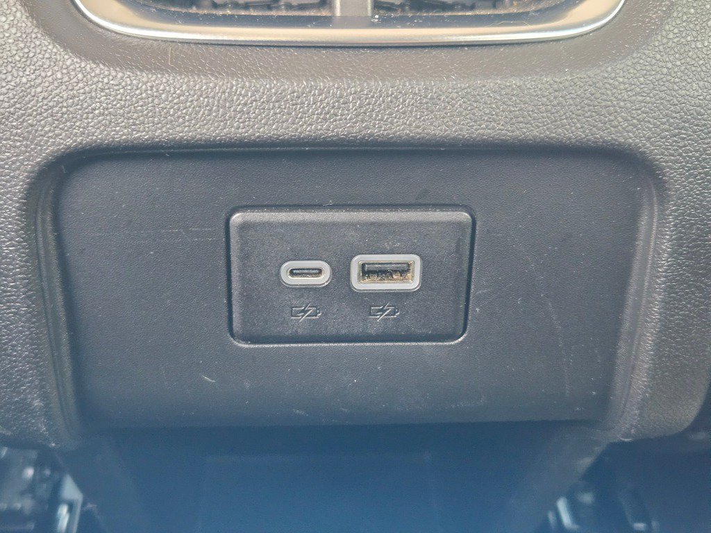 Used 2025 Black Chevrolet 2LT image 18