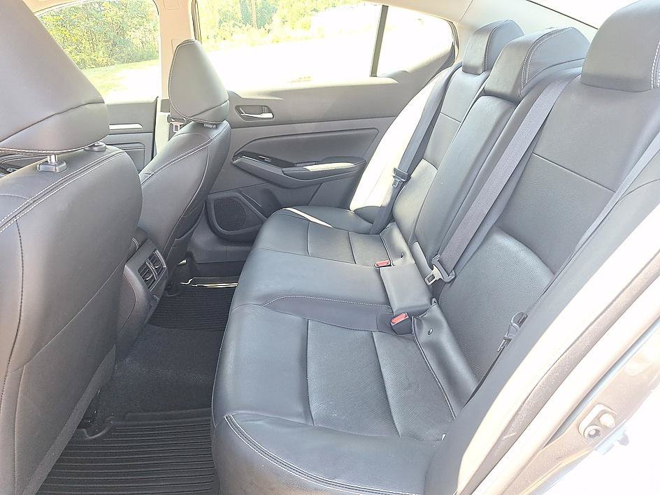 Used 2023 Gun Metallic Nissan 2.5 SL image 12