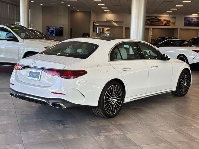 New 2026 MANUFAKTUR Moonlight White Metallic Mercedes-Benz E 350 image 4