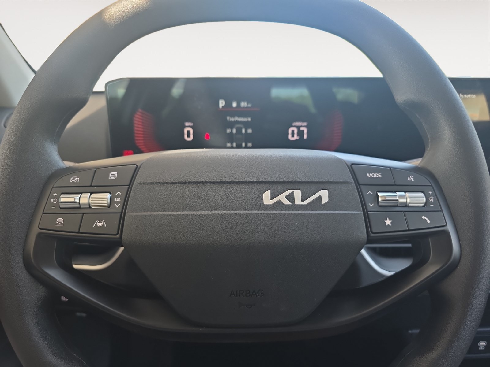 Certified Used 2025 Snow White Pearl Kia LX image 11