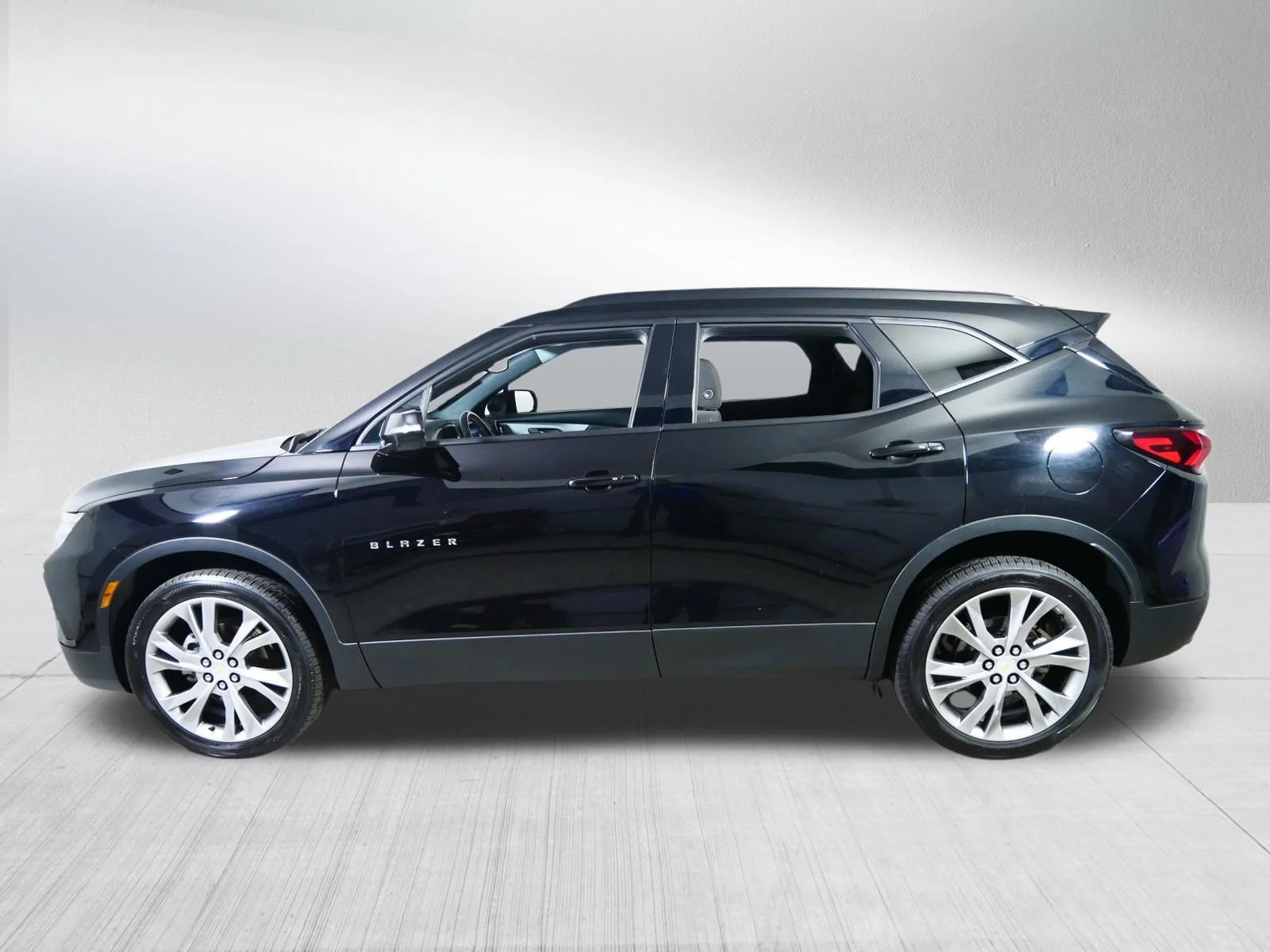 Used 2020 Black Chevrolet LT image 4