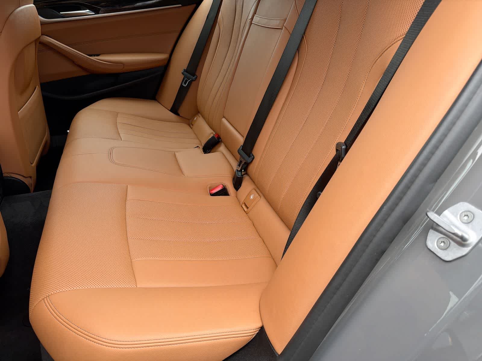 Used 2021 Bernina Grey Amber Effect Metallic BMW 530i xDrive image 21