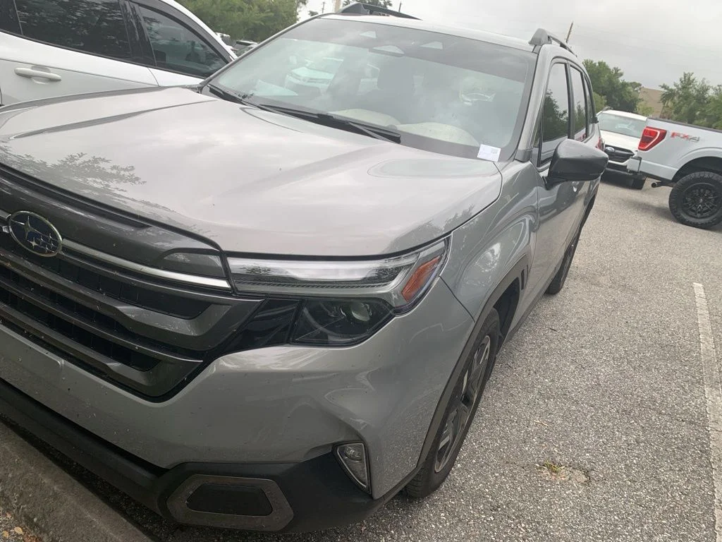 Used 2025 Gray Subaru Limited image 2