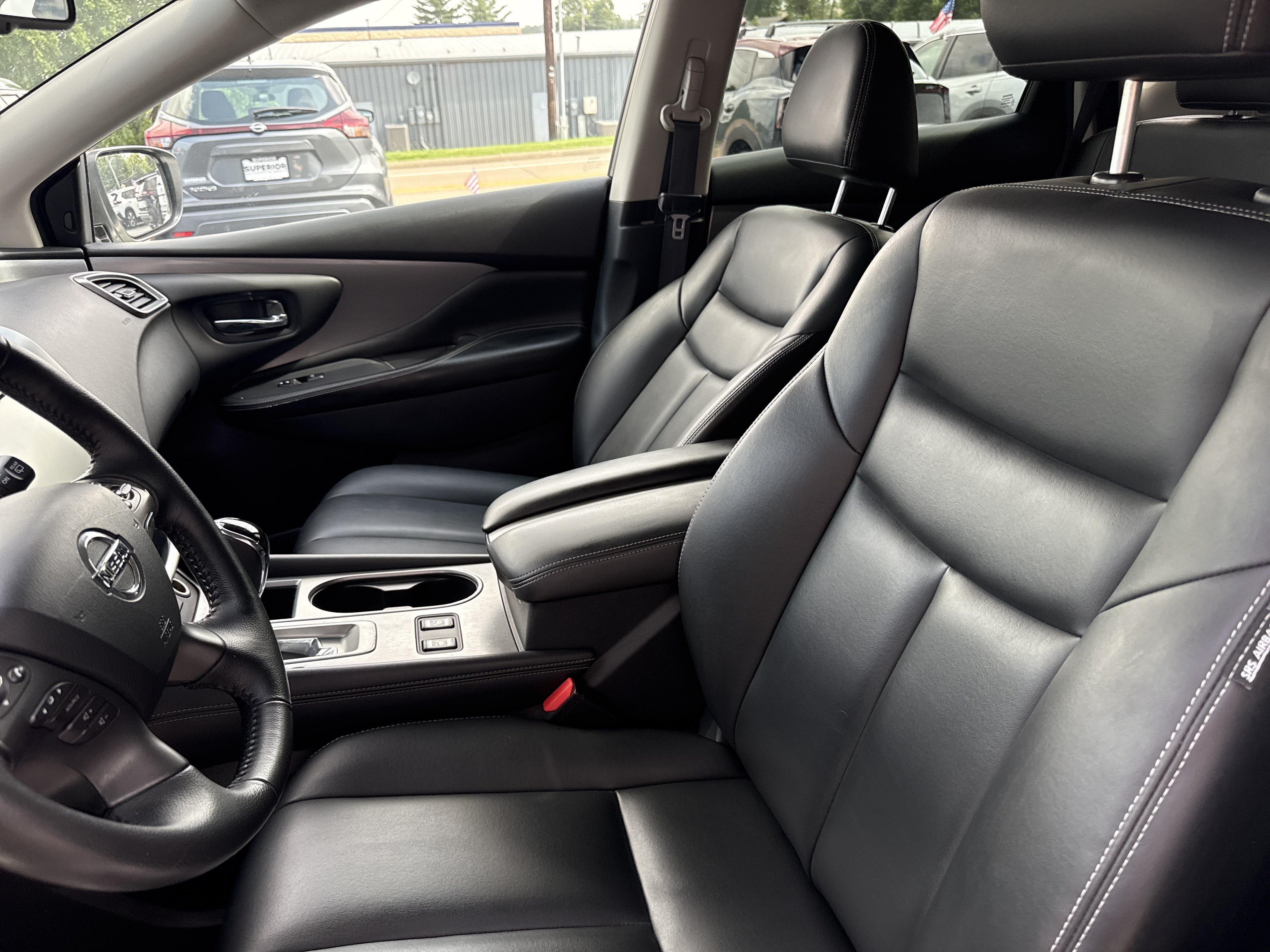 Used 2022 Pearl White Tricoat Nissan SV AWD image 5