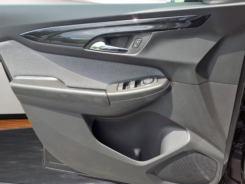 New 2026 Mosaic Black Metallic Chevrolet LT image 11