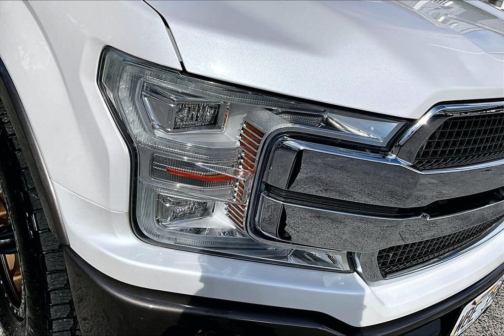 Used 2018 White Ford King Ranch image 32