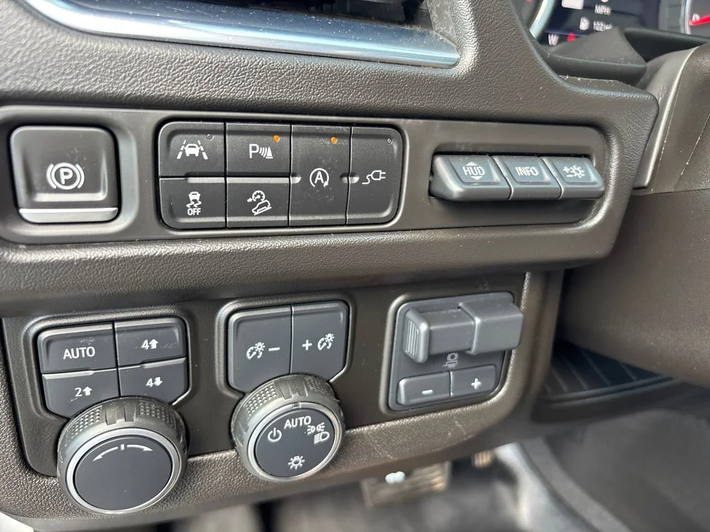 2021 Chevrolet Suburban High Country - Photo 36