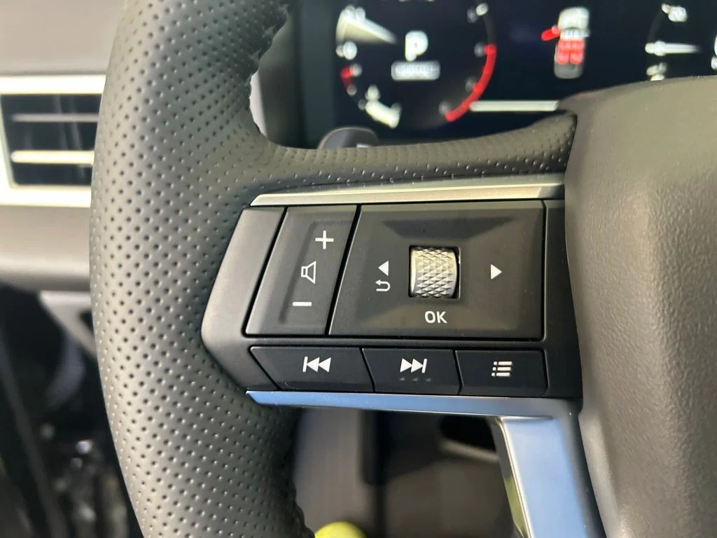 New 2026 Black Mitsubishi SE image 42