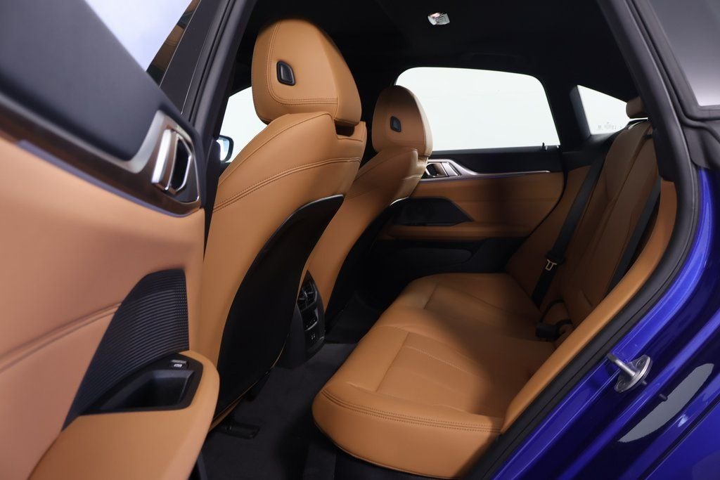 New 2026 Portimao Blue Metallic BMW eDrive40 image 6
