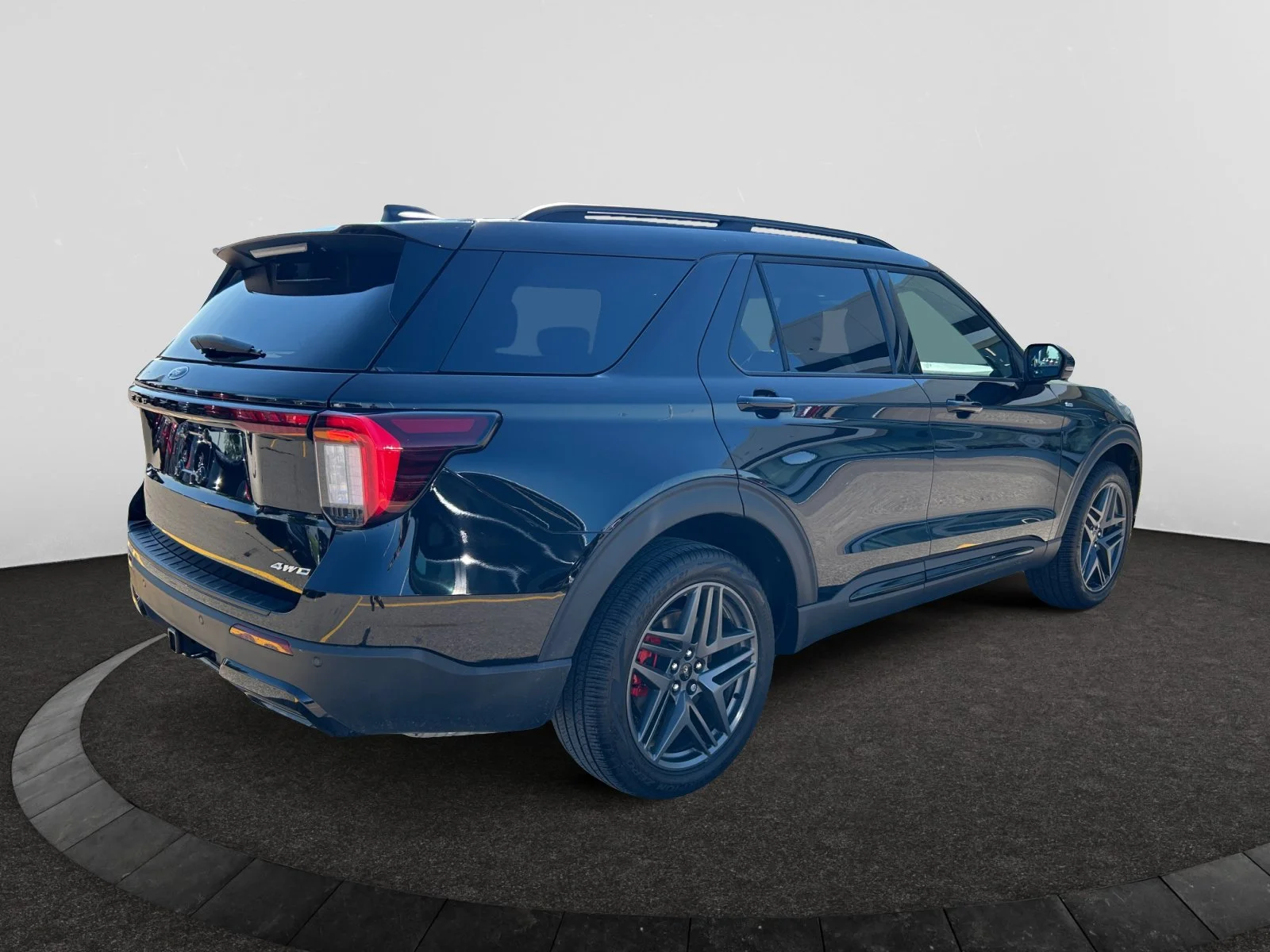 Used 2025 Black Ford ST-LINE 4WD image 5