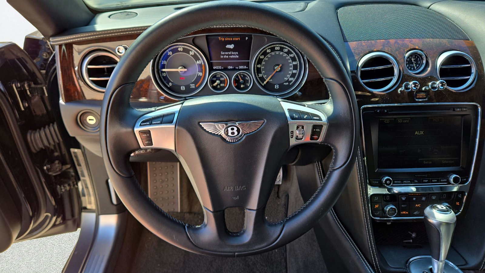 Used 2014  Bentley Base image 14