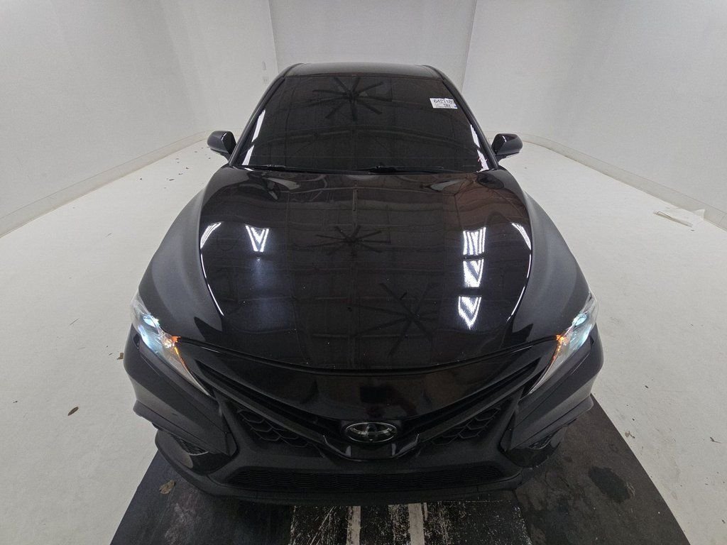 Used 2022 Toyota Camry SE Nightshade with VIN 4T1G11AK8NU035933 for sale in Kansas City