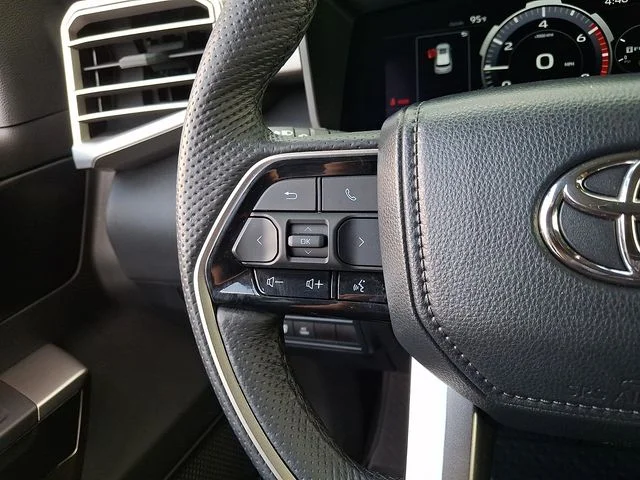 Used 2024 White Toyota SR5 image 21