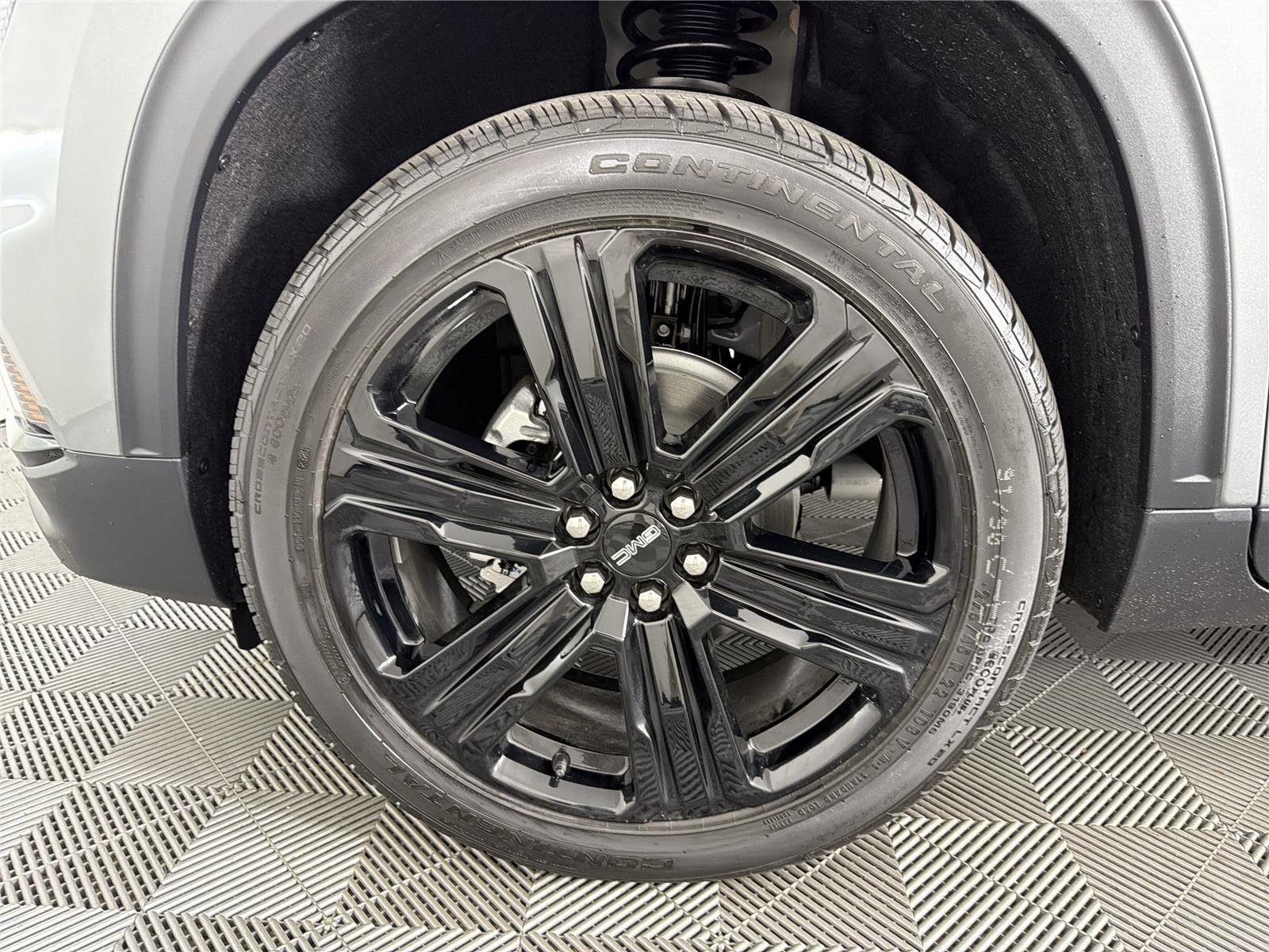2026 GMC Acadia Elevation - Photo 11