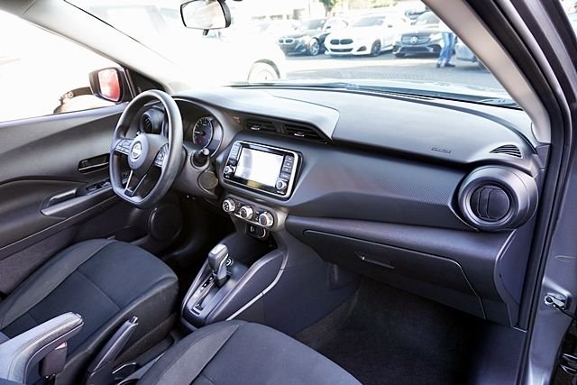 Used 2024 Gray Nissan S image 9