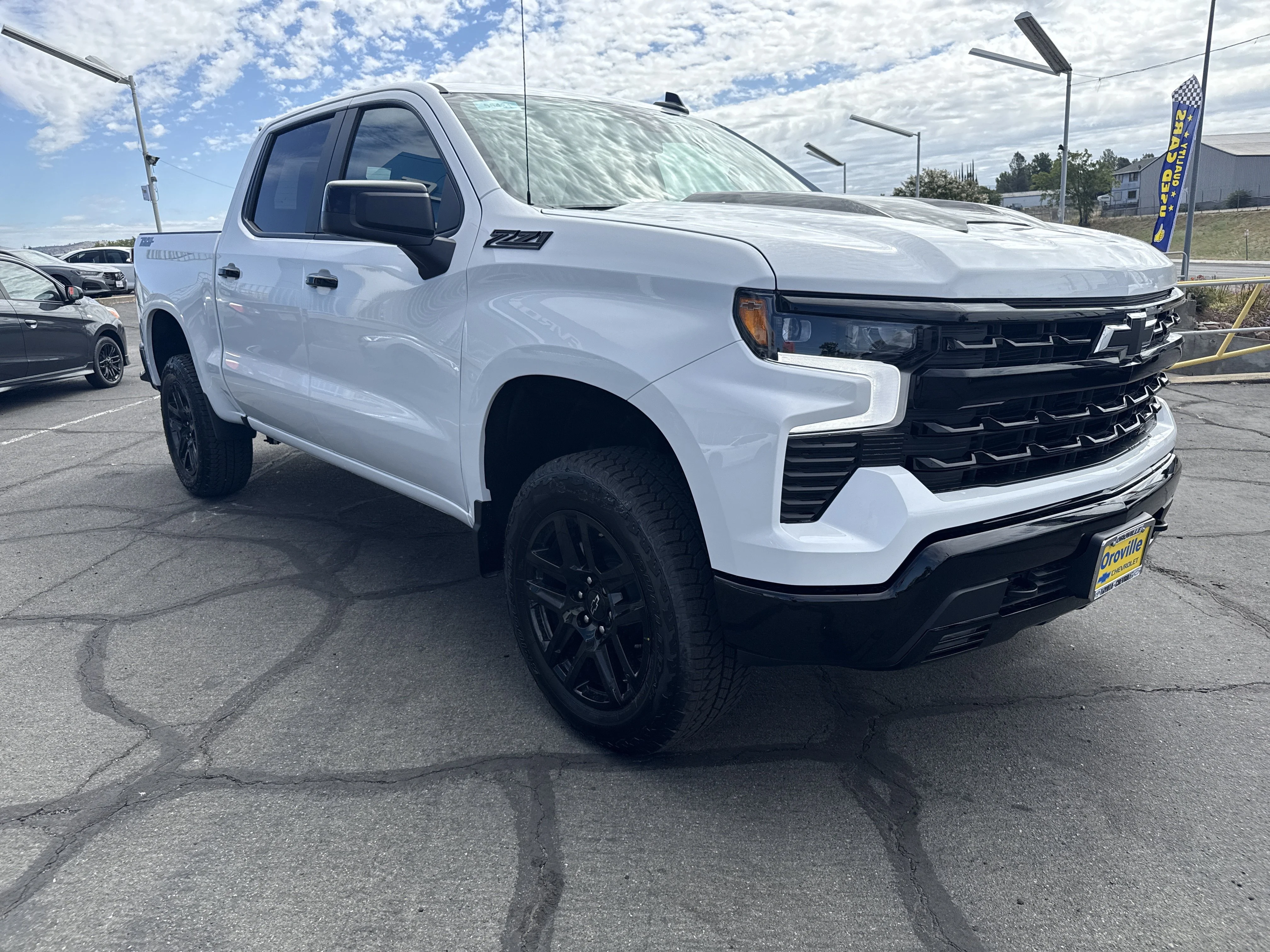 New 2026 Summit White Chevrolet LT Trail Boss image 6