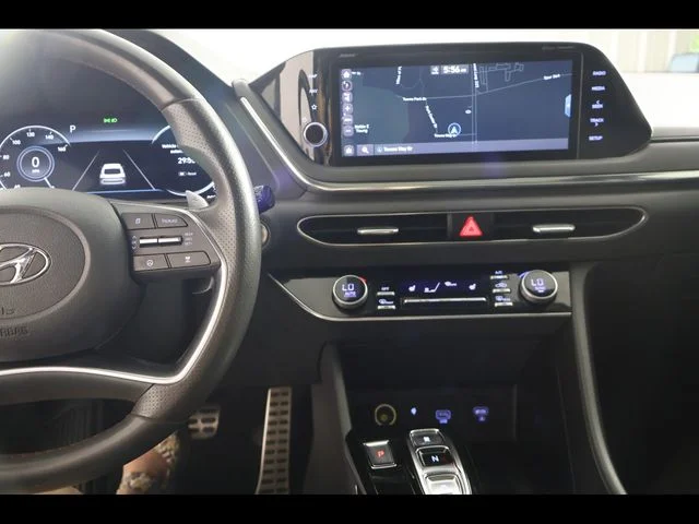 Used 2021 Black Hyundai SEL Plus image 20