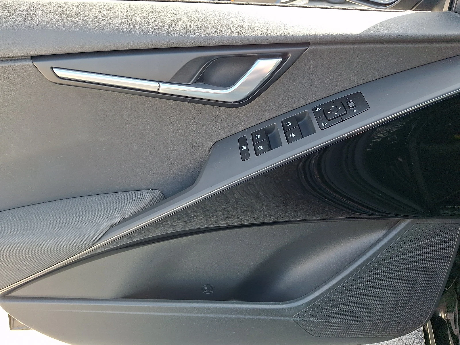 Certified Used 2023 Black Kia EX image 12