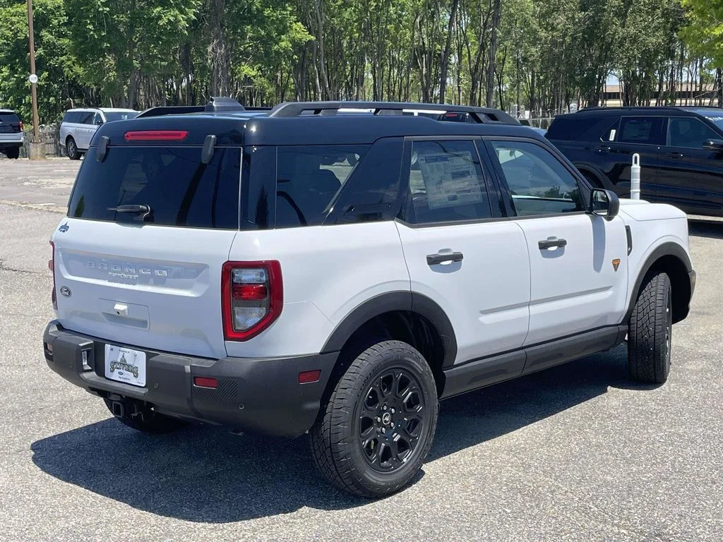 New 2026 White Ford Badlands image 3