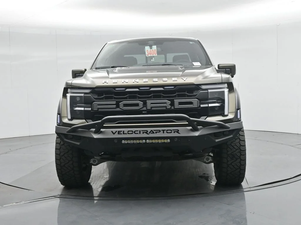 New 2025 Shelter Green Ford Raptor image 27