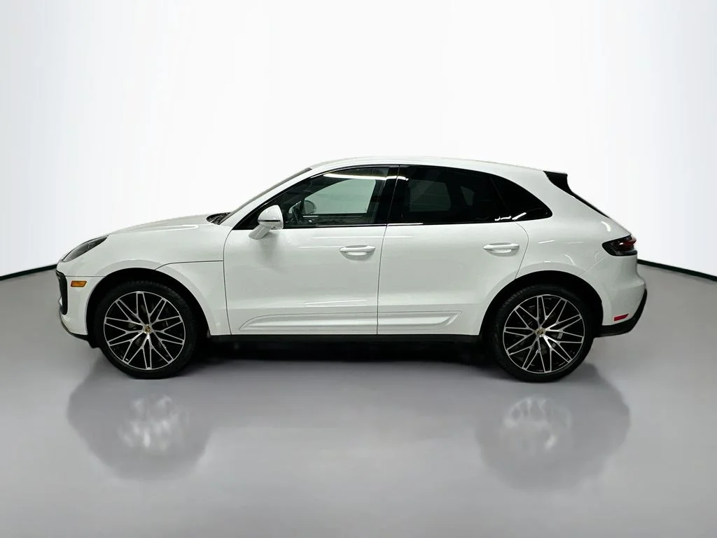 Used 2026  Porsche  image 2