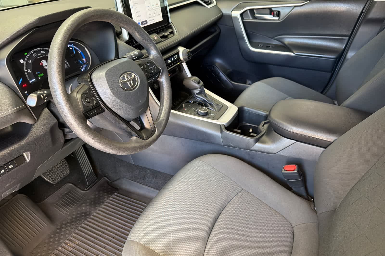 Used 2024 Ice Cap Toyota Hybrid XLE image 11