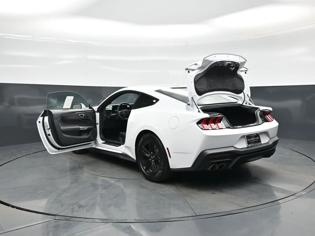 New 2026 Oxford White Ford GT image 28