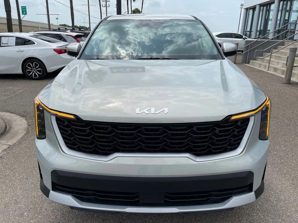 New 2026 White Kia LX image 2