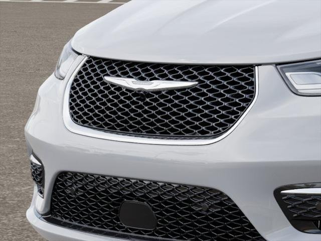 New 2026 Bright White Clear-Coat Exterior Paint Chrysler Select image 63
