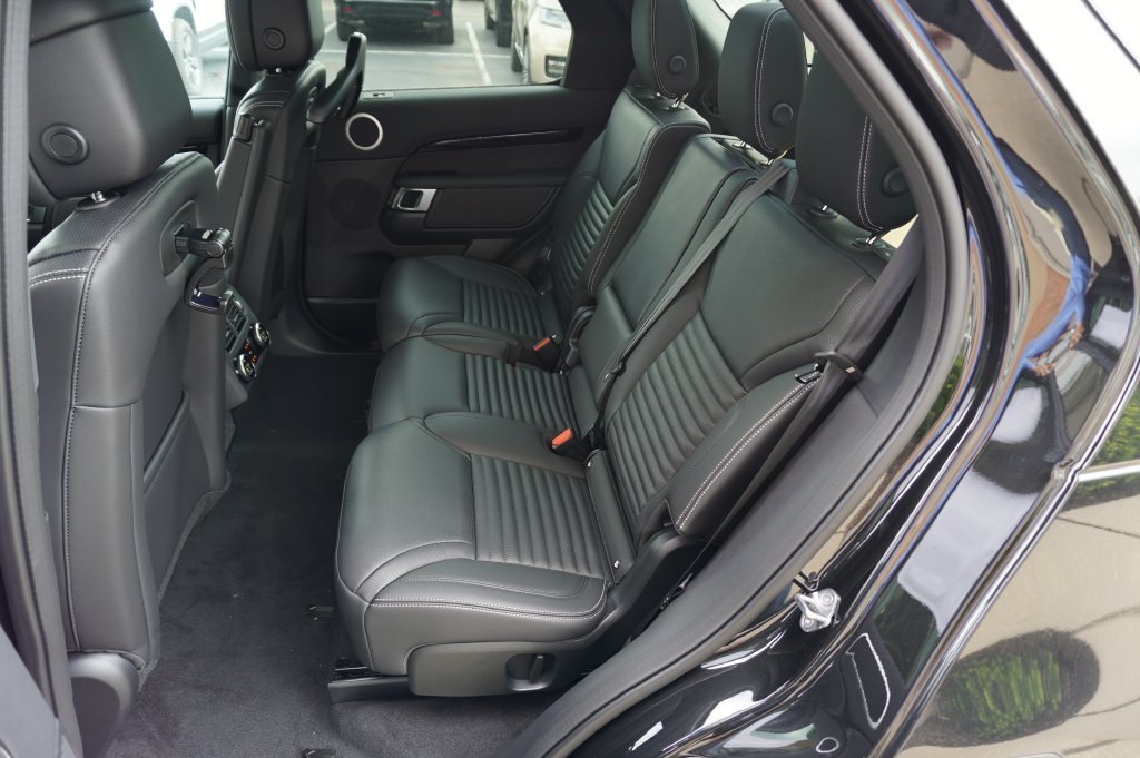 New 2026 Santorini Black Land Rover S image 29