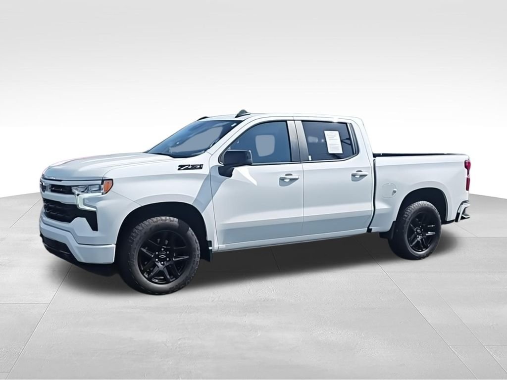 Used 2024 White Chevrolet RST image 5