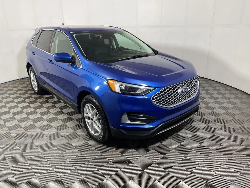2024 Ford Edge SEL AWD's photo