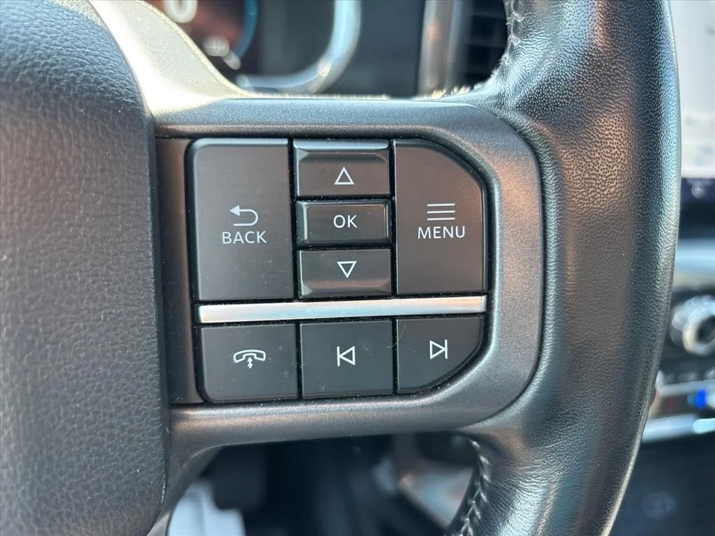 Used 2023 Gray Ford Lariat image 31
