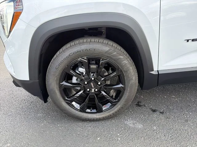 New 2026 Summit White GMC Elevation image 33