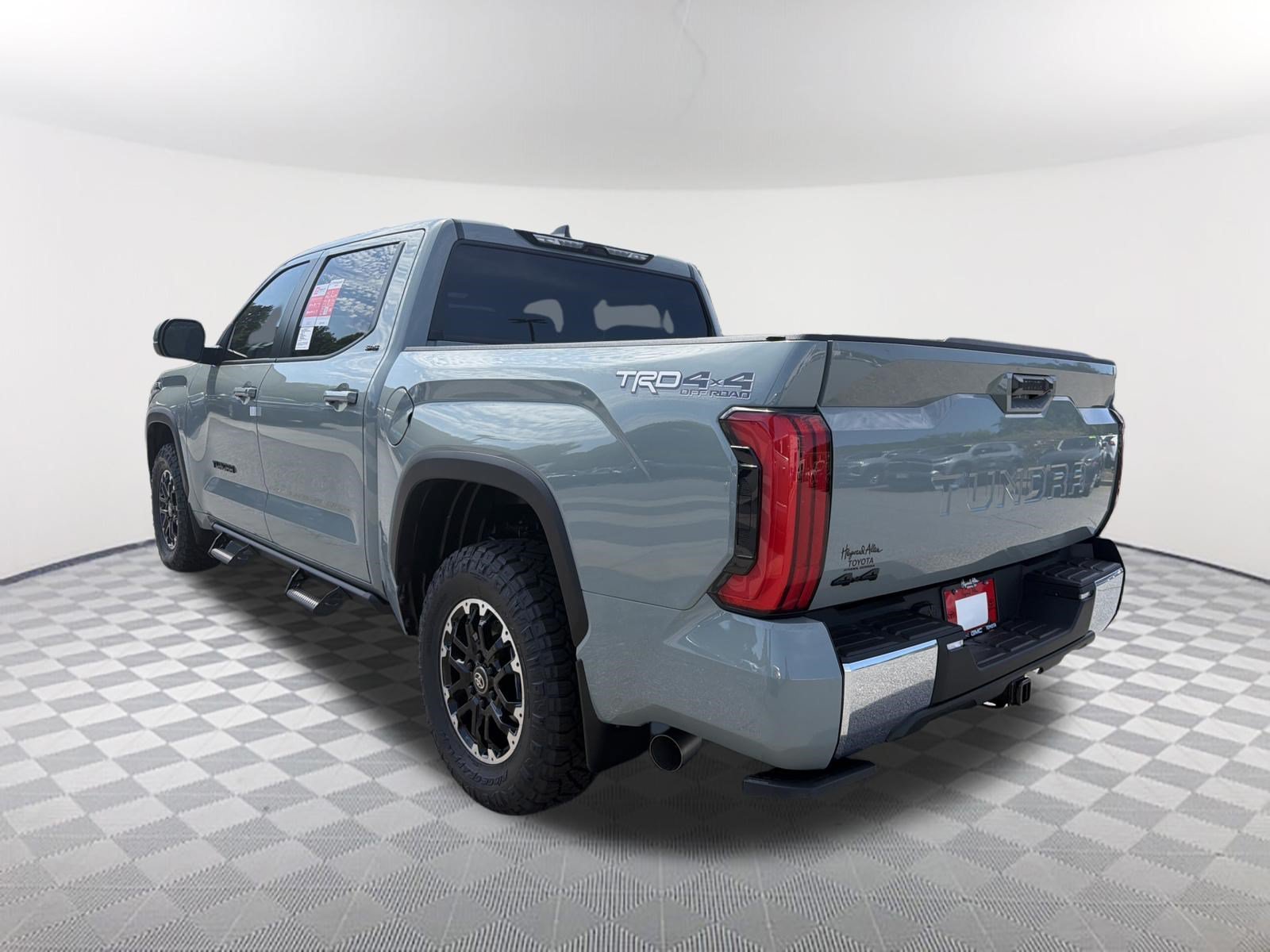 New 2026 Lunar Rock Toyota SR5 image 5