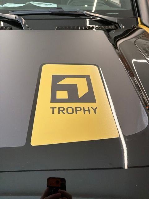 New 2026 Deep Sandglow Yellow Land Rover Trophy Edition Deep Sandglow image 8