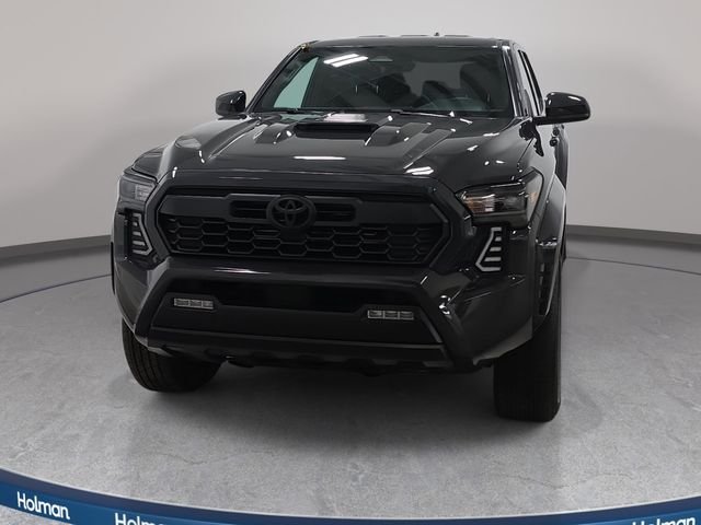 Certified Used 2025  Toyota TRD Sport image 2