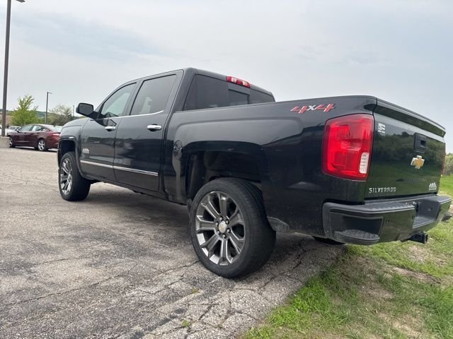 Used 2018 Black Chevrolet High Country image 28