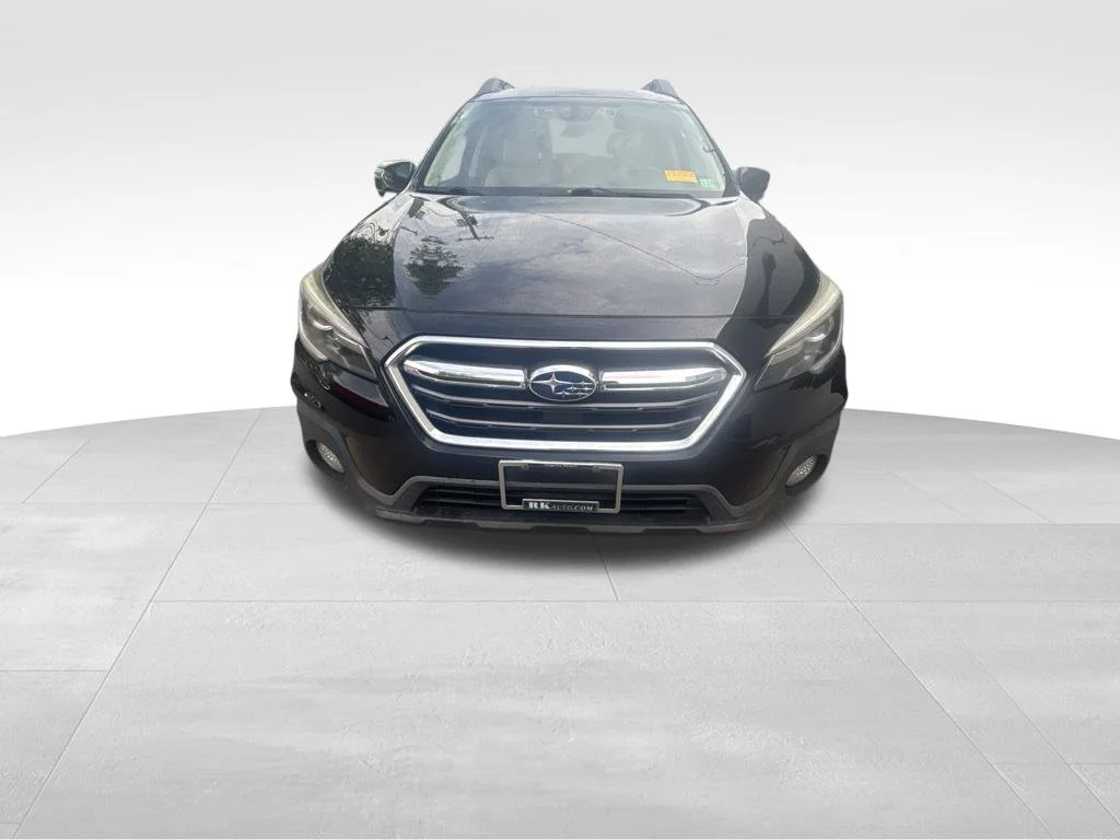 Used 2018 Black Subaru 2.5i image 9