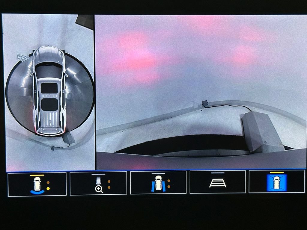 Used 2023 Sterling Gray Metallic Chevrolet LT Leather image 6