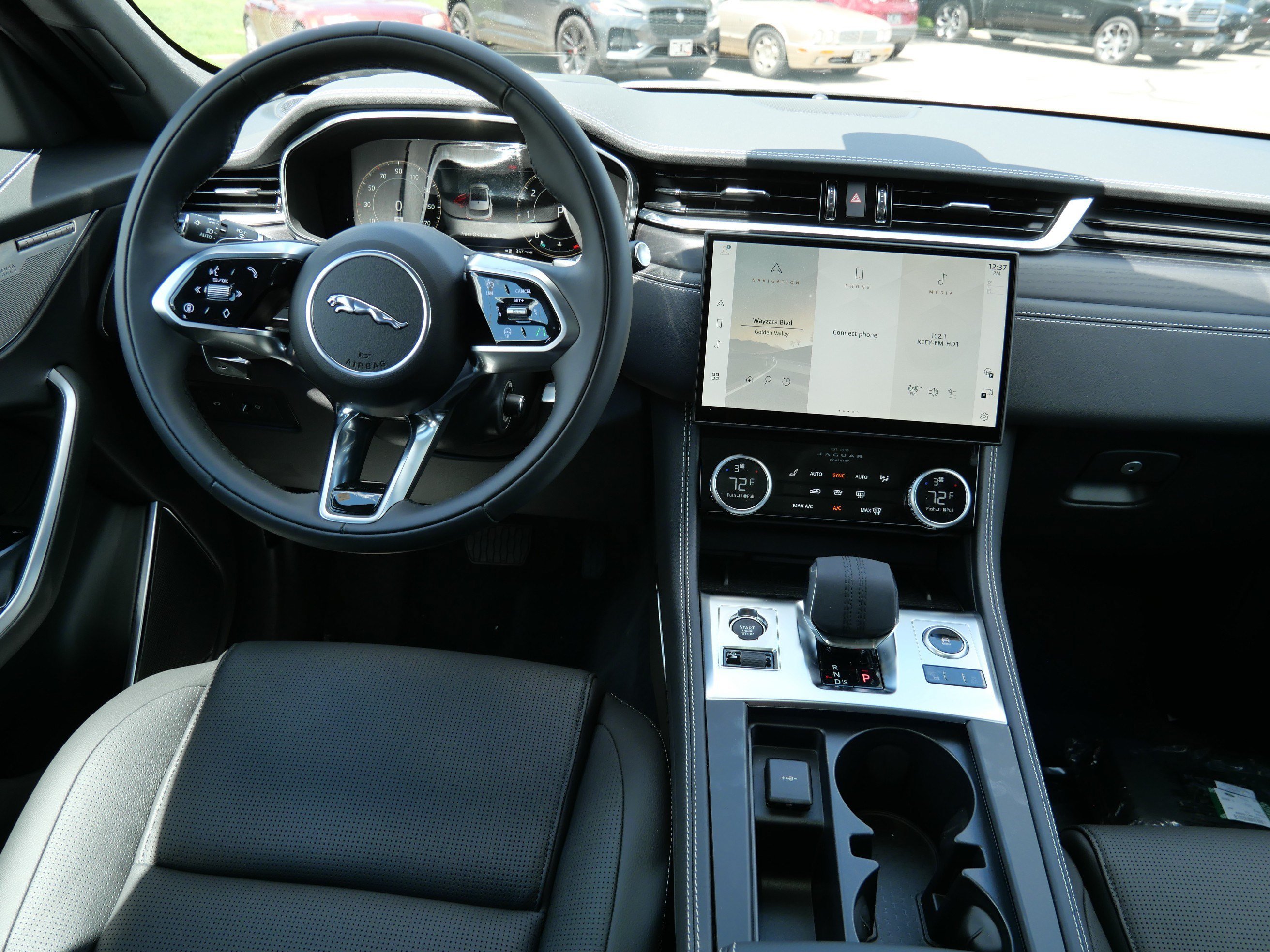2026 Jaguar F-Pace R-Dynamic S - Photo 9