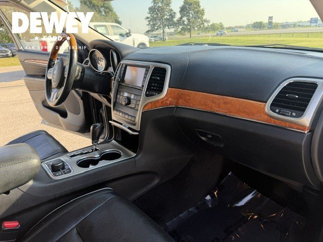 Used 2011 Mineral Gray Clearcoat Metallic Jeep Overland image 37