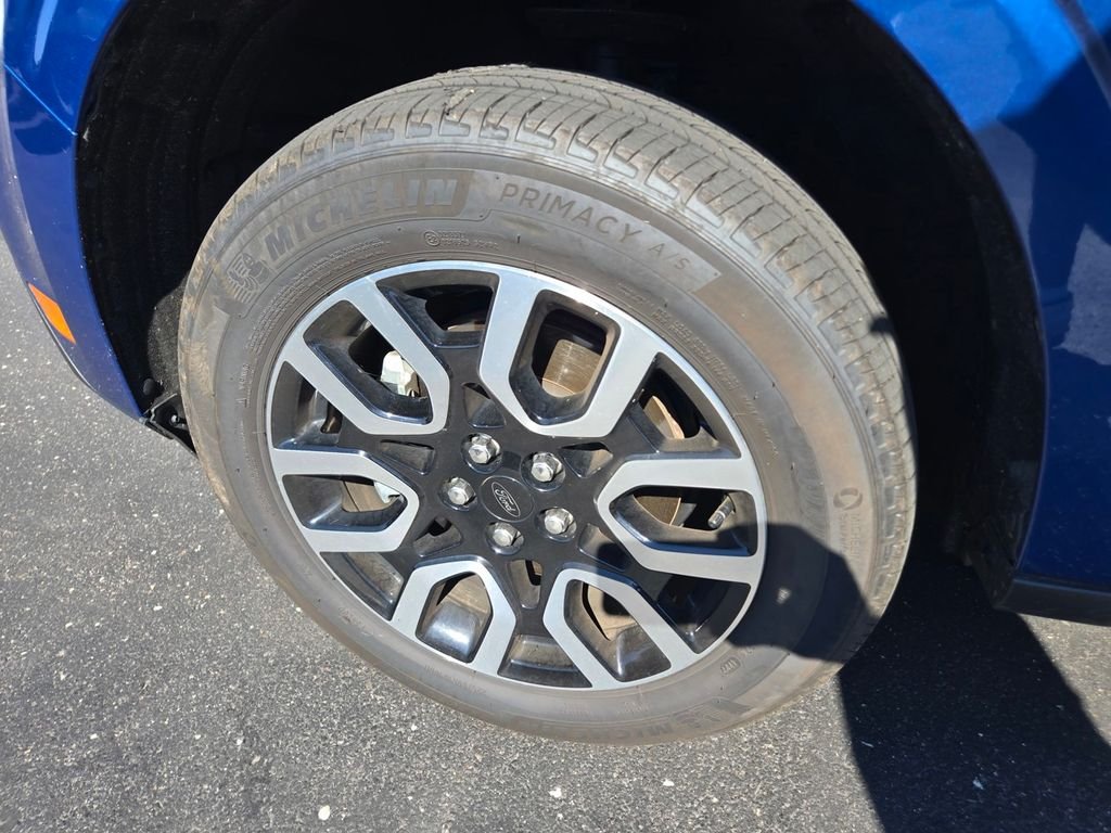 Used 2023 Atlas Blue Metallic Ford Lariat image 44