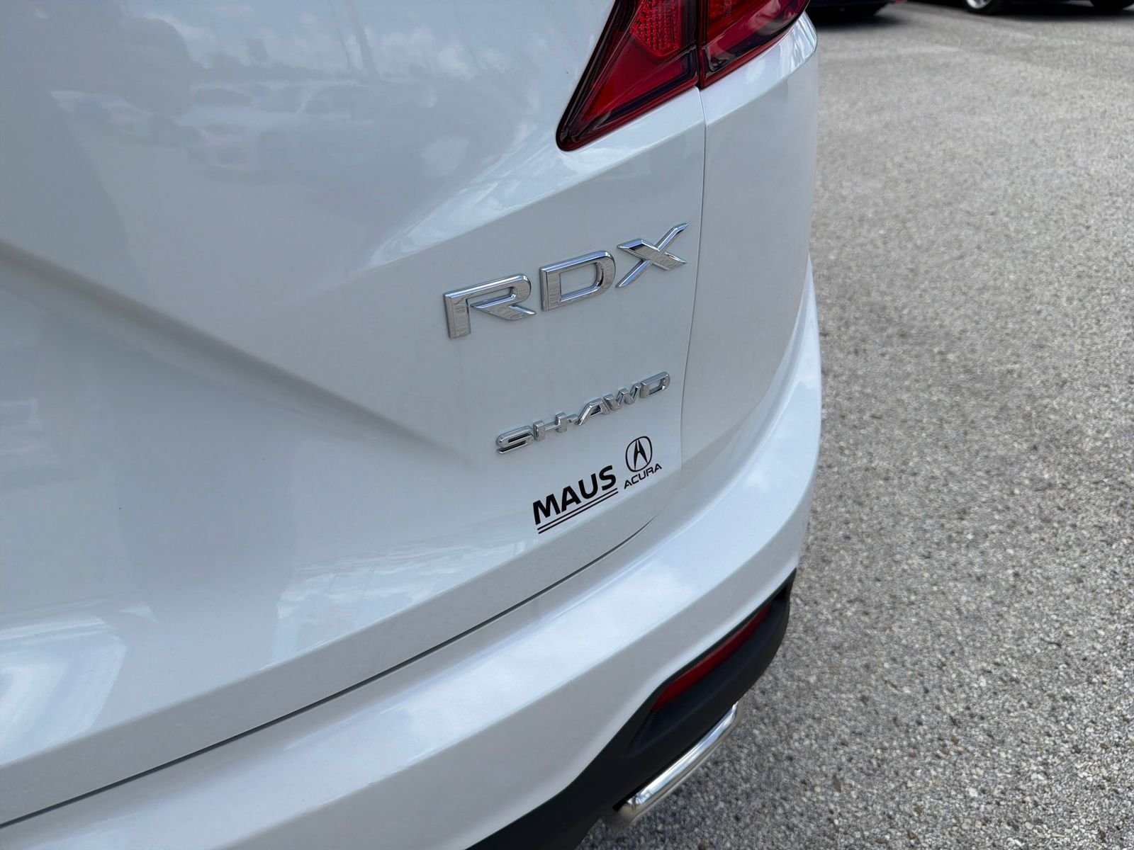 Used 2025 White Acura Base image 38